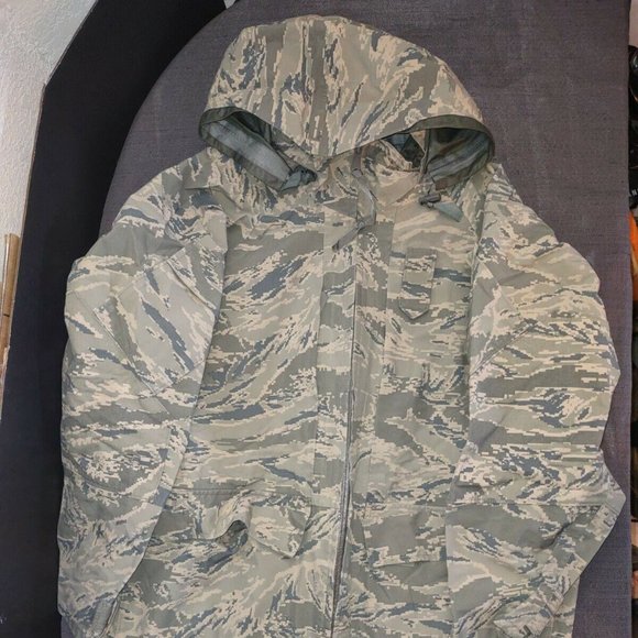PROPPER PARKA ALL PURPOSE ENVIRONMENTAL CAMO APECS USAF TIGER STRIPE LG CA1687